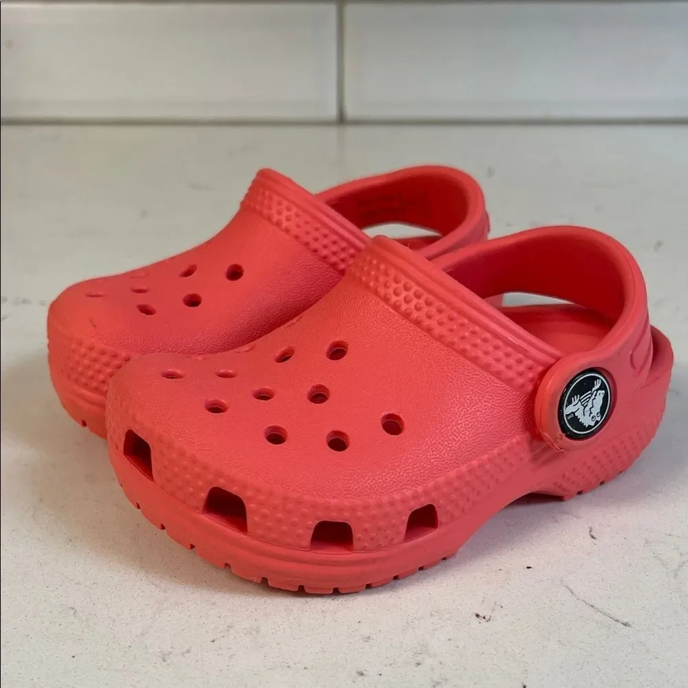 Crocs Toddler Classic Clog Size 5 Coral - Neon Watermelon? Style # 206990